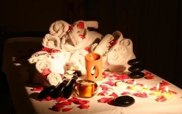 Hayatt Home Hotel
