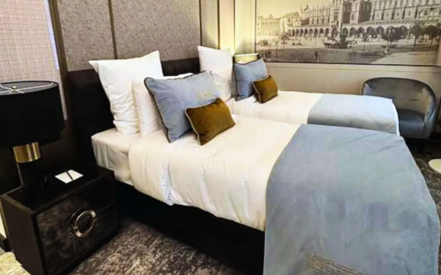 The Crown Krakow Center - Handwritten Collection ACCOR