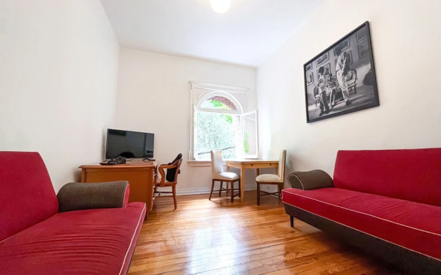 Deco Housing Luxury Rentals in Roma Norte