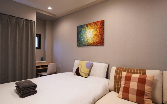 Penthouse 1-bedroom Flat in Hiroo Shibuya