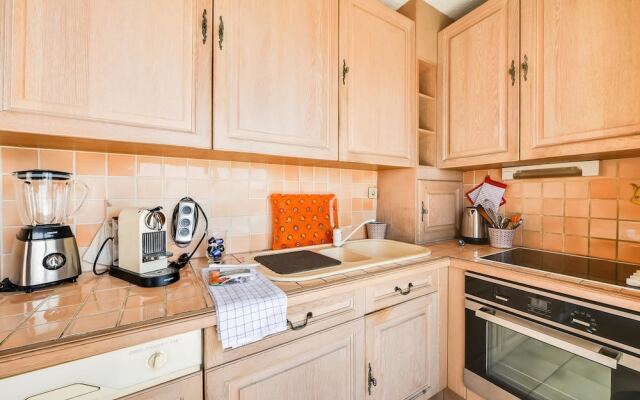 Le Cygne Apartment 1