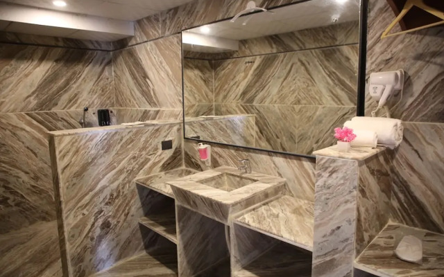 Club 21by Sariska Fun city