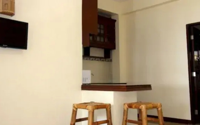 Squares Beachfront Apartments