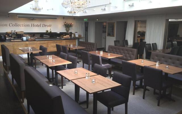 Home Hotel Drott