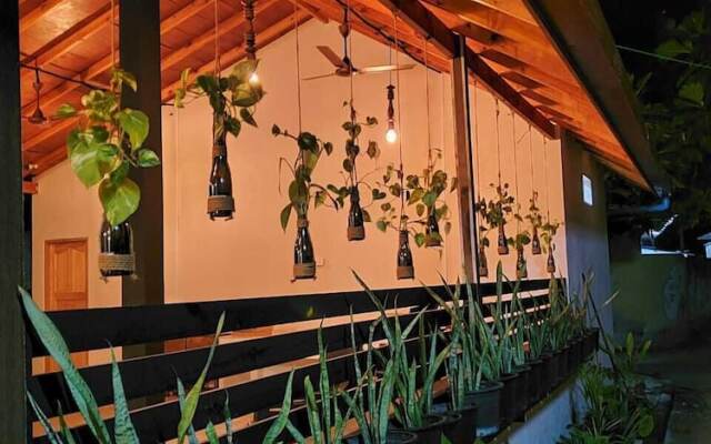 Kingsway Thoddoo Guest House