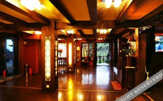 Shenlongtang Hotel