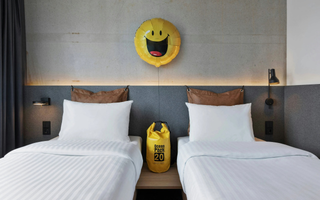 Moxy Hamburg Altona - Image 7