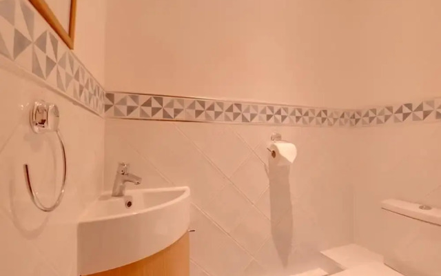 Quaint Holiday Home in Boughton Lees With Garden