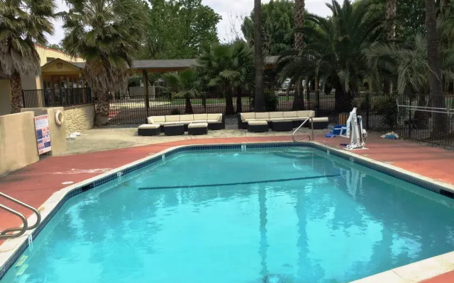 Days Inn Davis