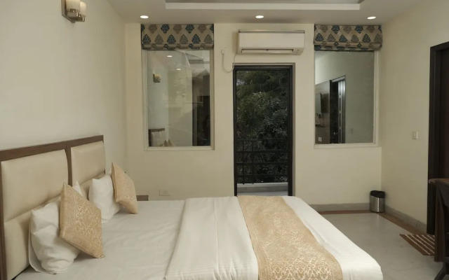 Capital O 87040 Hotel Kesar