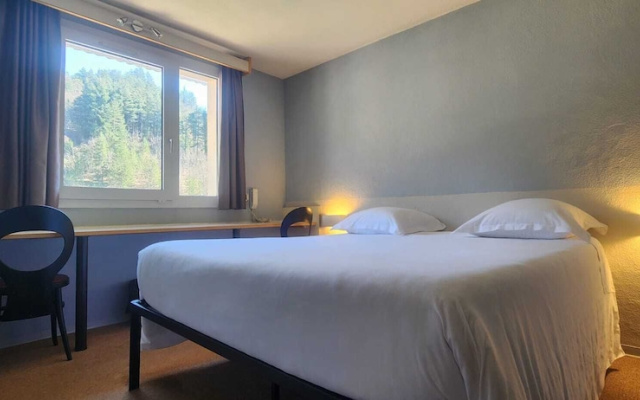 Hotel Le Pont Neuf