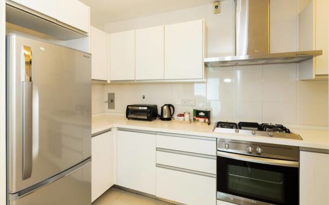 Chic and Cozy 3BR Apartment at Publika