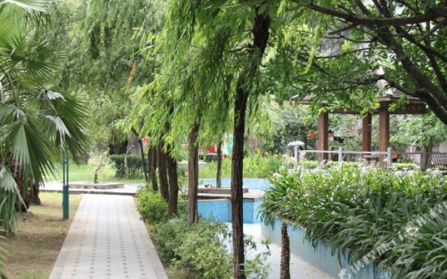 Lijing Holiday Hotel