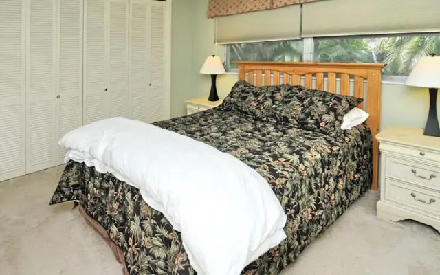 NaplesFloridaVacationHomes.com: Monte Carlo Vacation Rental Home