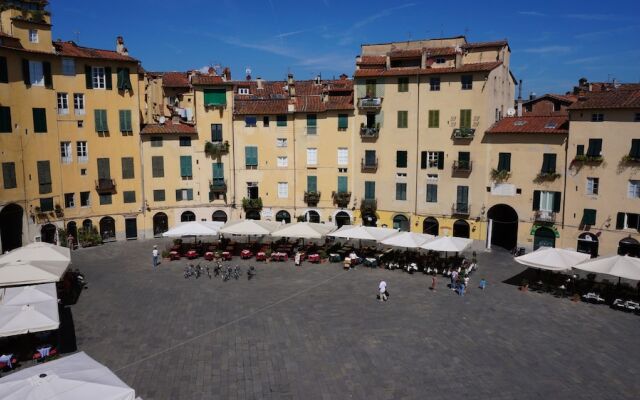 Suite nell'anfiteatro Romano