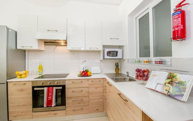Hillock Residence Apartments