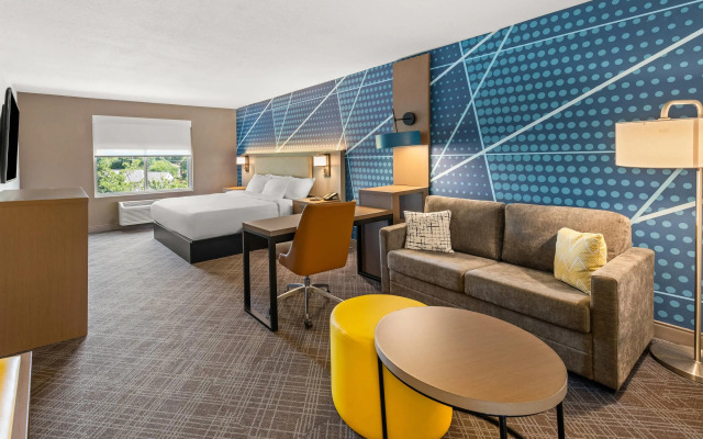 Comfort Inn & Suites Olathe - Kansas City