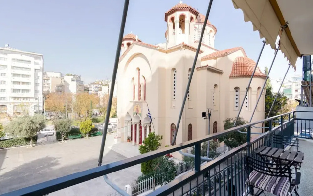 Sunny Paradise in the Heart of Athens