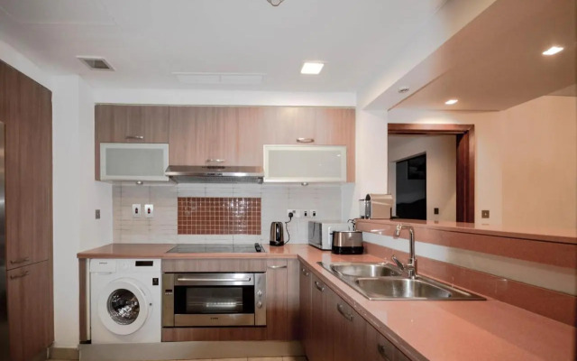 Frank Porter - Marina Residence 5