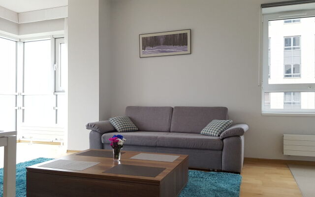 Chopin Apartments Platinum Towers