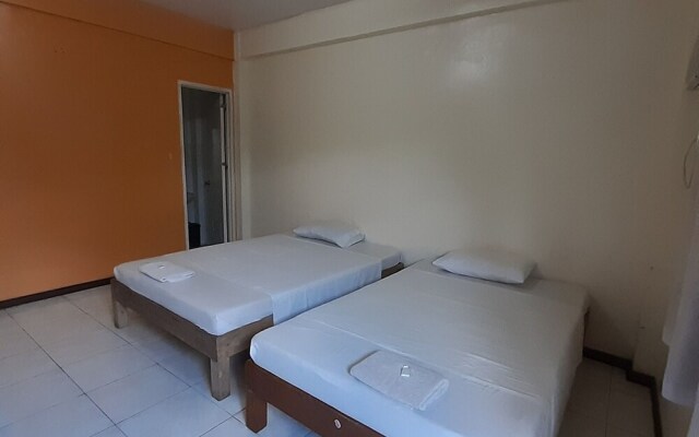 Oyo 623 Regina Carmeli Pension