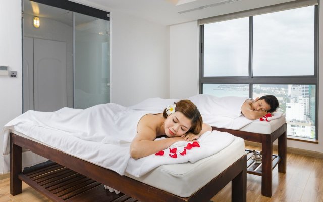 Comodo Nha Trang Hotel