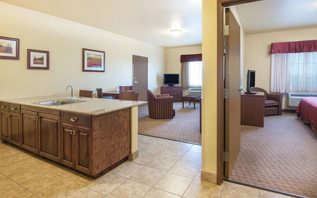 Days Inn by Wyndham Ellis