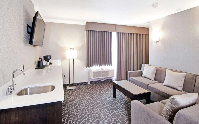 Best Western Plus Banff International Lodge