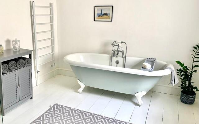 Stunning 3 bed house in the heart of Cheltenham