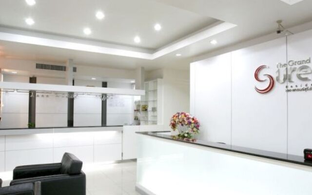 The Grand Suree Residence