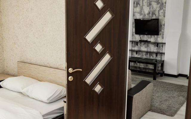 Transitional Havryky Apartment