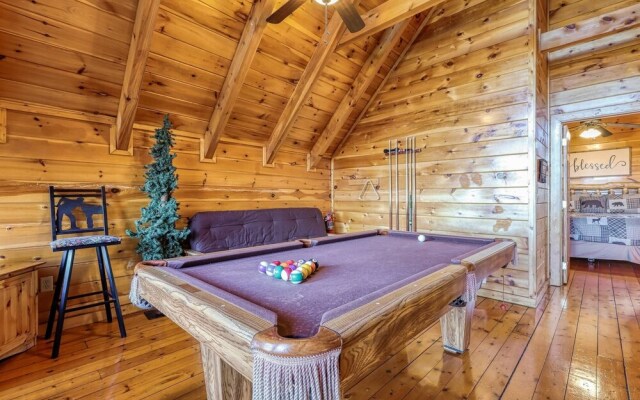 Cozy Bear 2 Bedroom Cabin