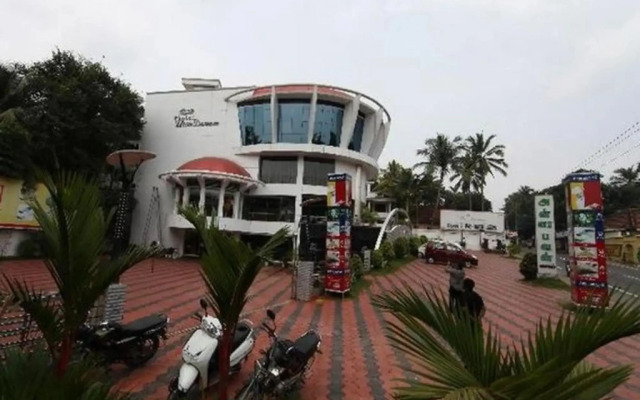 Hotel White Dammar