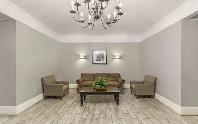 Quality Inn & Suites Santee