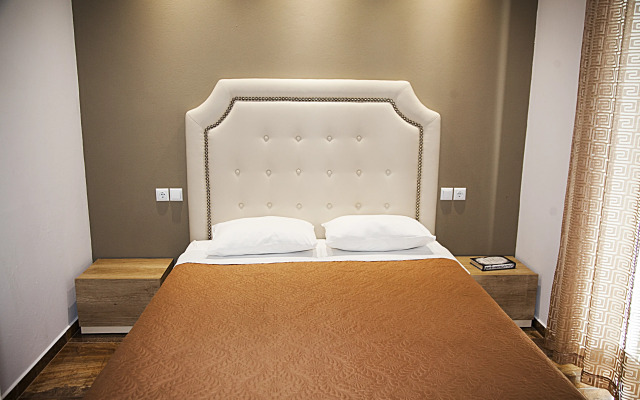 Zeus Hotel
