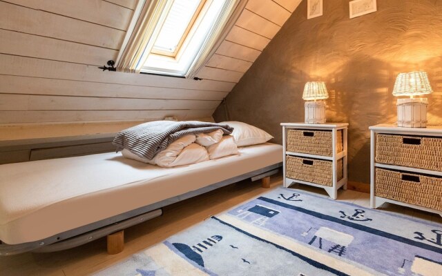 Spacious Holiday Home in Nieuwpoort With Garden