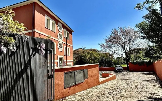 Palace Rome - Hostel