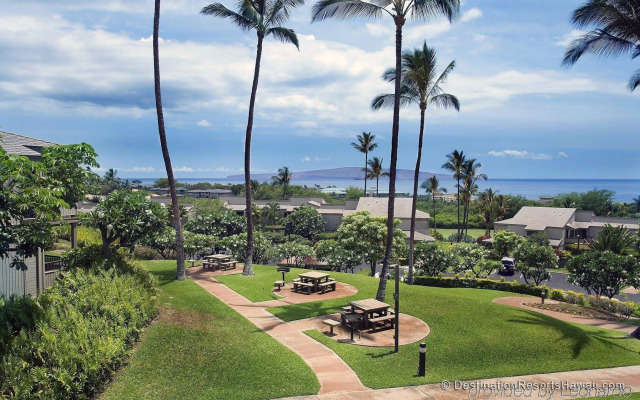 Wailea Ekolu - CoralTree Residence Collection