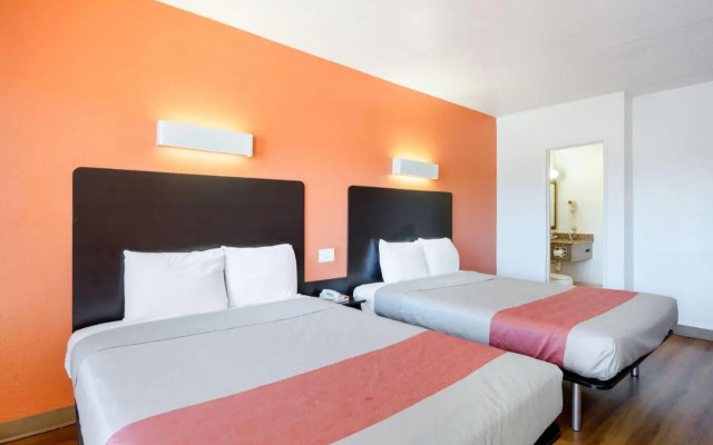 Santa Fe Plaza Travelodge