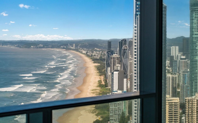 Ocean Surfers Paradise - GCLR
