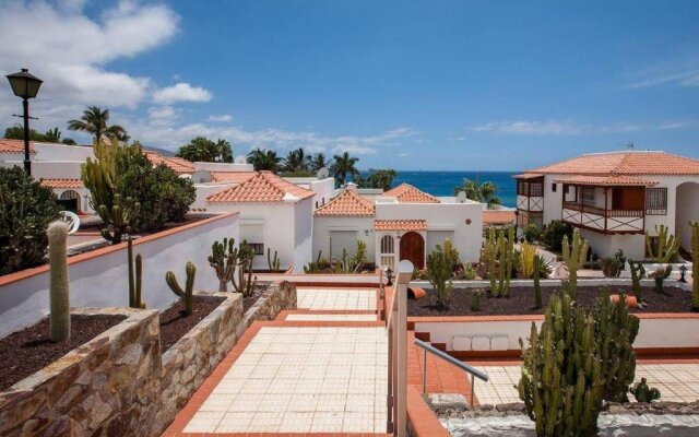 2 Bedroom apartment for 4 people in Tenerife