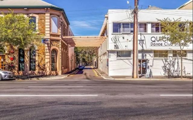 Unwind Adelaide City Studio No 435