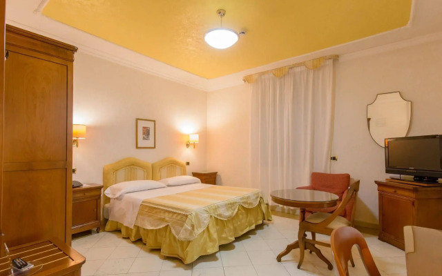 Mariano IV Palace Hotel