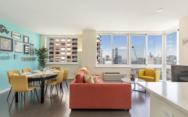 Skyline Luxury Home Suites at Newport