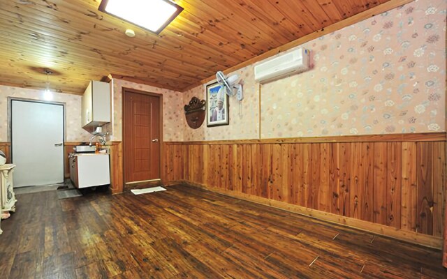 Gapyeong Pulkkot Pension
