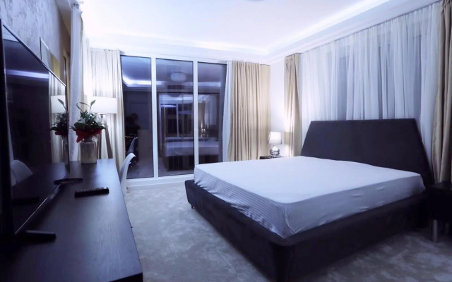 33rd floor luxury apartment spa & fitness