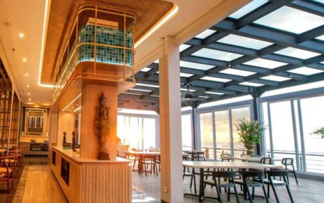 M Hotel Kupang