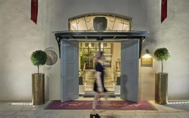 Rephael House Boutique Hotel