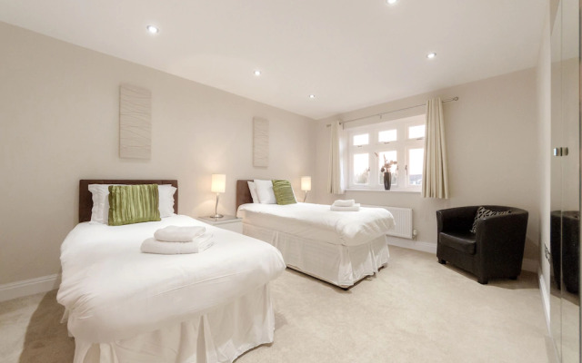 Roomspace Serviced Apartments Kinnaird Court