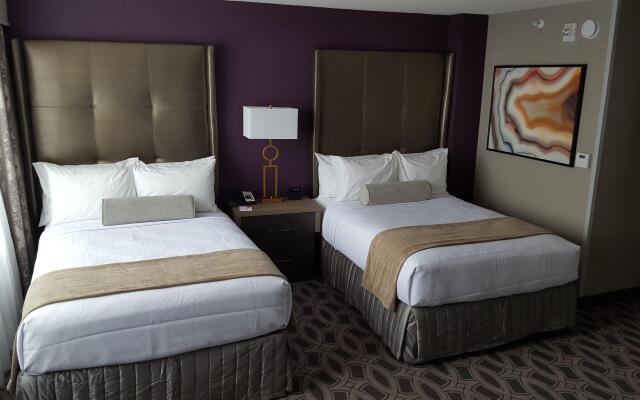 Crowne Plaza Saddle Brook, an IHG Hotel